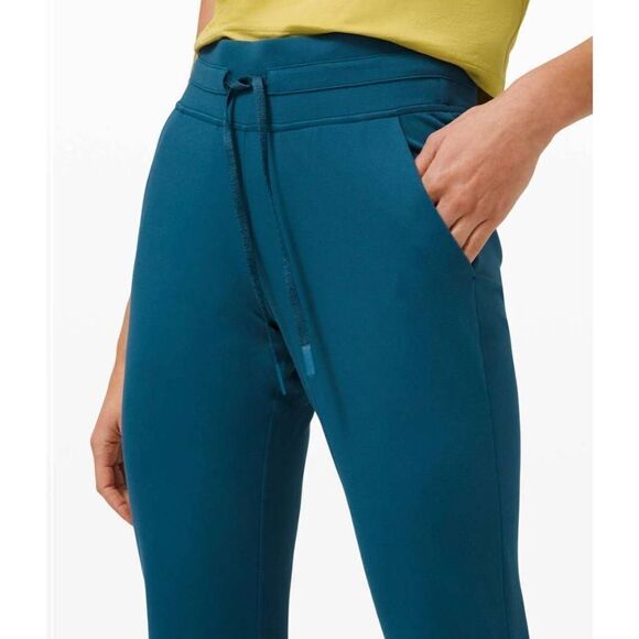NWOT LULULEMON ATHLETICA Ready To Rulu Pant 'Updated' in Blue Borealis Size 2 - Picture 3 of 6